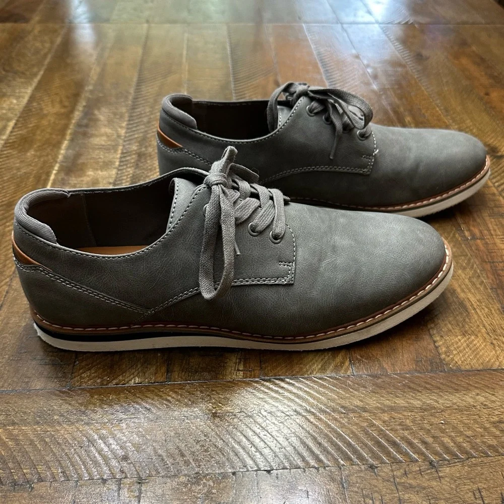 Nordstrom Rack Men's Dress Lace Up Derby Style Shoe - Size 9